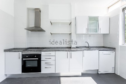 Arrendamento de apartamento T3 na Avenida dos Estados Unidos da América