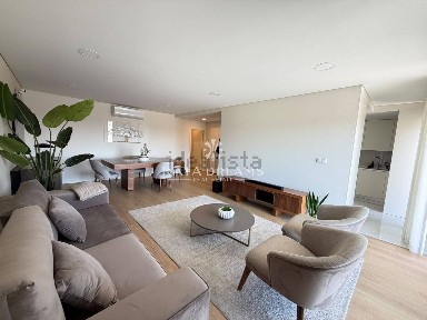 Arrendamento de apartamento T2 em Pontinha e Famões