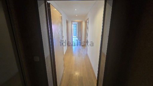 Arrendamento de apartamento T2 na Rua Vila de São Martinho