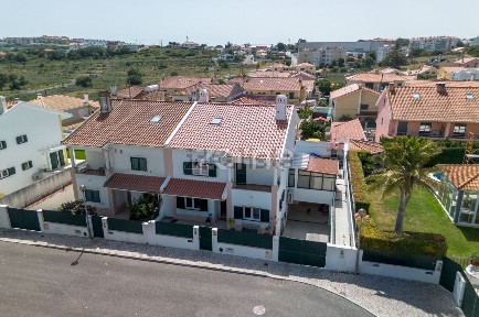 Moradia geminada à venda na Polima - Cabeço do Mouro - Outeiro de Polima