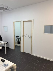 Estabelecimento, negócio para trespasse na Pátio das Fragatas, 3 a