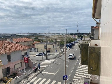 Arrendamento de apartamento T2 na Avenida José Estevão