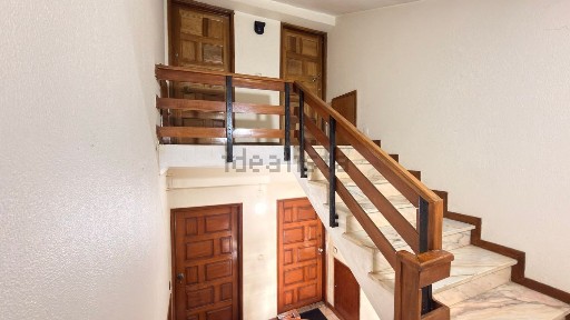 Apartamento T1 à venda na Rua Artur Mirandela