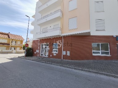 Apartamento T3 à venda na Rua Marquês de Pombal, 1