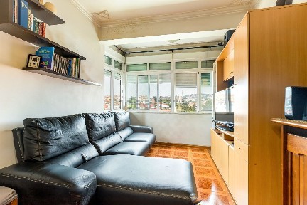 Apartamento T3 à venda na Avenida Dom Dinis, 75