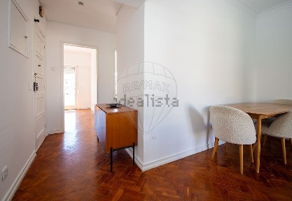 Apartamento T2 à venda na Rua Cecília Meireles