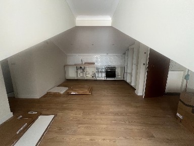 Apartamento T1 à venda na Calçada dos Barbadinhos