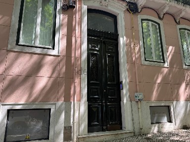 Apartamento T3 à venda na Rua Rodrigo da Fonseca, 10