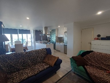 Apartamento T3 à venda na Rua Coronel Santos Pedroso