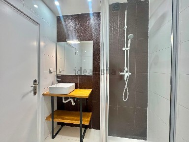 Apartamento T2 à venda na Praceta Maria Lamas, 9