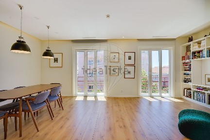 Apartamento T2 à venda no Bairro Azul - Parque Eduardo VII