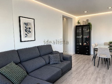 Apartamento T1 à venda na Rua Bento de Jesus Caraça, 12