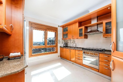 Apartamento T3 à venda na Rua Augusto da Cunha Lamas, 19
