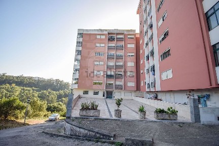 Apartamento T2 à venda na Avenida do Brasil