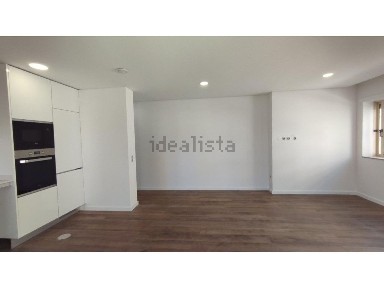 Arrendamento de apartamento T1 na Liceu - Paço do Rei