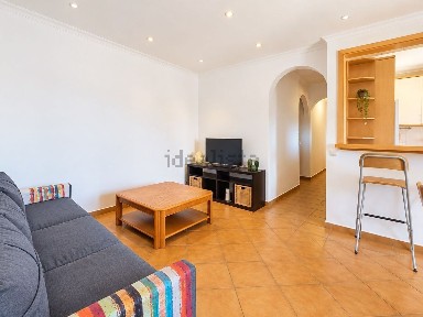 Apartamento T2 à venda na Rua Cerca do Colégio, 2