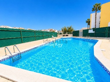 Apartamento T2 à venda na Estrada da Meia Praia