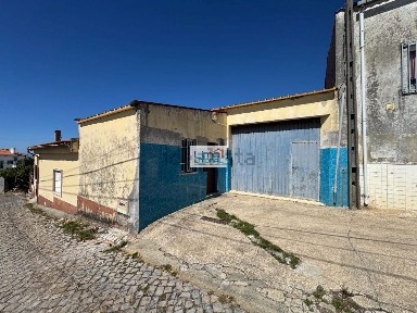 Armazém à venda em Pousos - Campo Amarelo