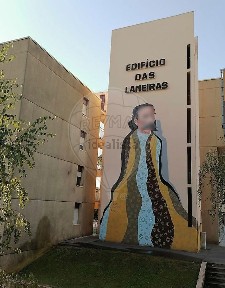 Duplex à venda na Avenida Marechal Humberto Delgado, 196