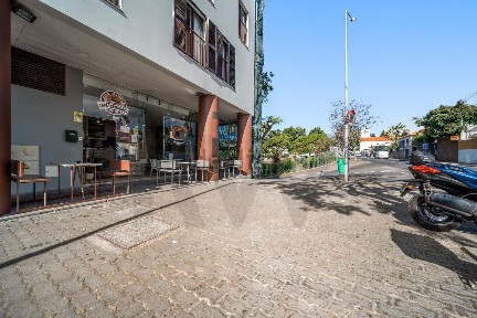 Espaço comercial à venda no Caminho do Amparo