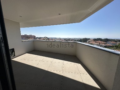 Apartamento T3 à venda na Rua do Meiral s/n