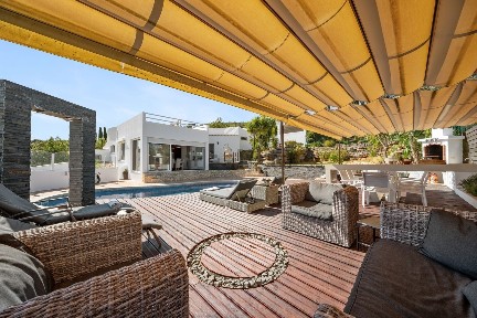 Casa ou moradia à venda na Funchais - Corotelo