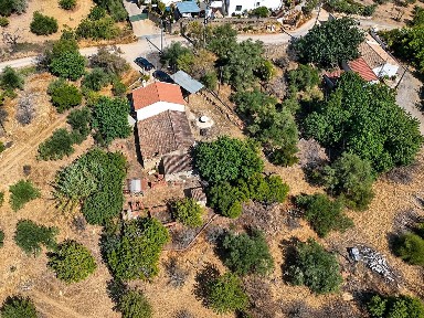 Casa de aldeia à venda em Santo Estêvão