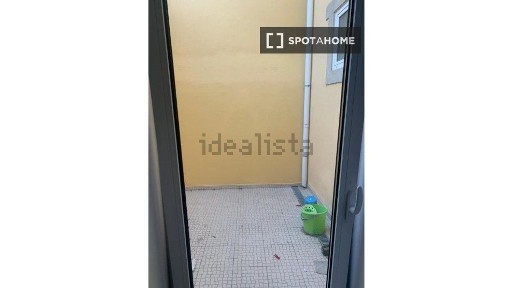 Arrendamento de apartamento T2 na Estrada de Chelas