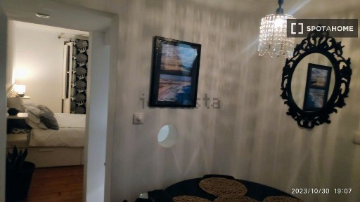 Arrendamento de apartamento T1 na Rua João do Outeiro