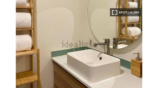 Arrendamento de apartamento T0 na Avenida Visconde de Valmor