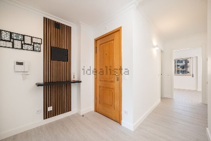 Apartamento T2 à venda na Rua Augusto Marques Bom