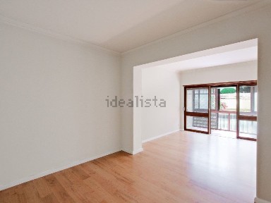Apartamento T1 à venda na Travessa São Remo