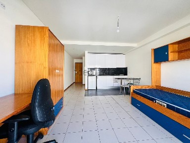 Arrendamento de apartamento T0 na Rua dos Prados, 33