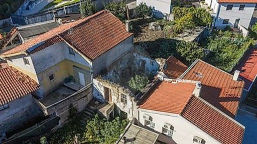 Moradia em banda à venda na Travessa do monte s/n