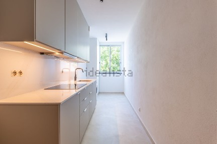 Apartamento T2 à venda na Praceta Padre de Sena de Freitas