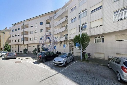 Apartamento T2 à venda na Laborim - Rechousa - Alto das Torres
