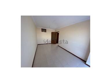 Apartamento T1 à venda na Candal - Regadas