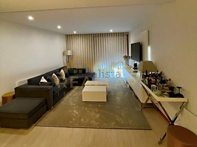 Apartamento T3 à venda na Agro-Velho - Montgeron