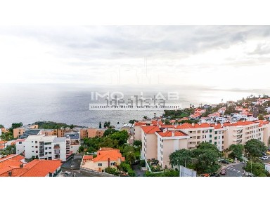 Apartamento T2 à venda na Estrada do Garajau