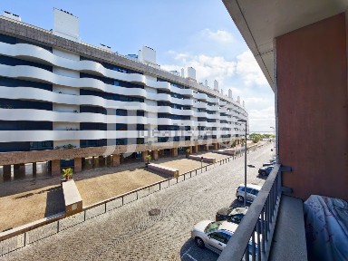 Arrendamento de apartamento T1 na Rua Comandante Cousteau