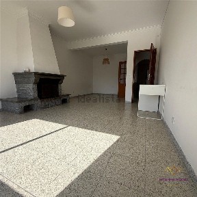 Arrendamento de apartamento T2 na Rua Dom Bosco
