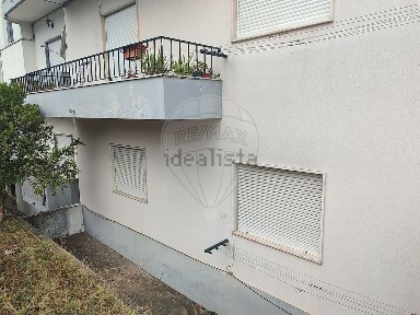Apartamento T2 à venda na Rua Dom António Prior do Crato, 30