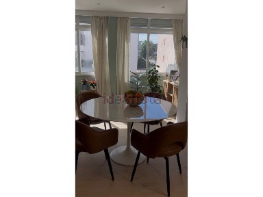 Apartamento T1 à venda na Avenida Brasil