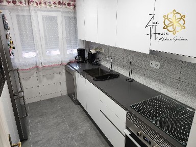 Apartamento T2 à venda na Avenida de Fitares