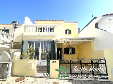 Moradia em banda à venda no vila nova