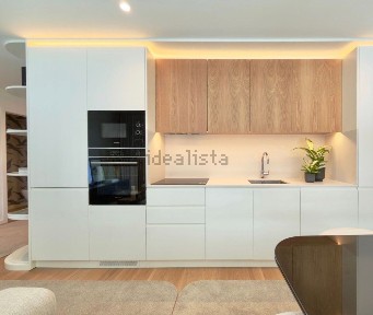 Apartamento T3 à venda na Alameda Jardins da Arrábida