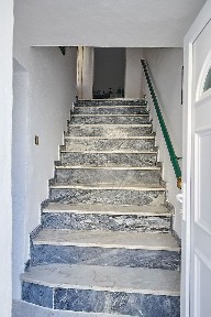 Moradia independente à venda na Travessa das Escolas