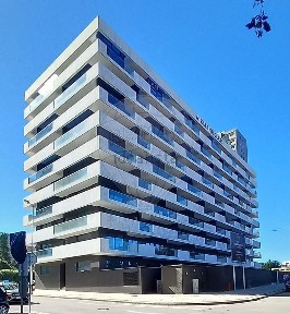 Apartamento T3 à venda na Avenida Doutor António Macedo