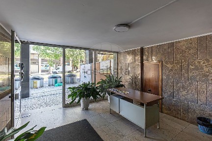 Arrendamento de escritório na Alameda Dom Pedro V