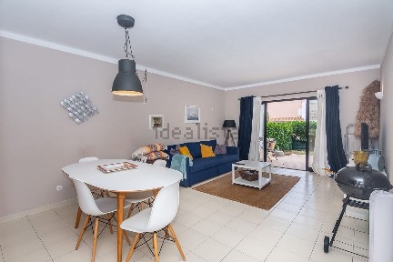 Arrendamento de apartamento T1 na Rua Vieira da Silva